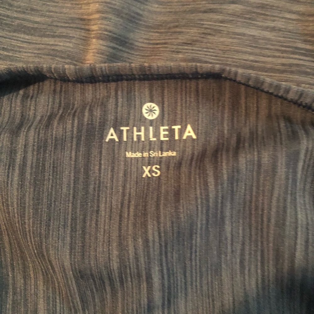Athleta Short Sleeve Workout Top Size XS - Picture 4 of 4
